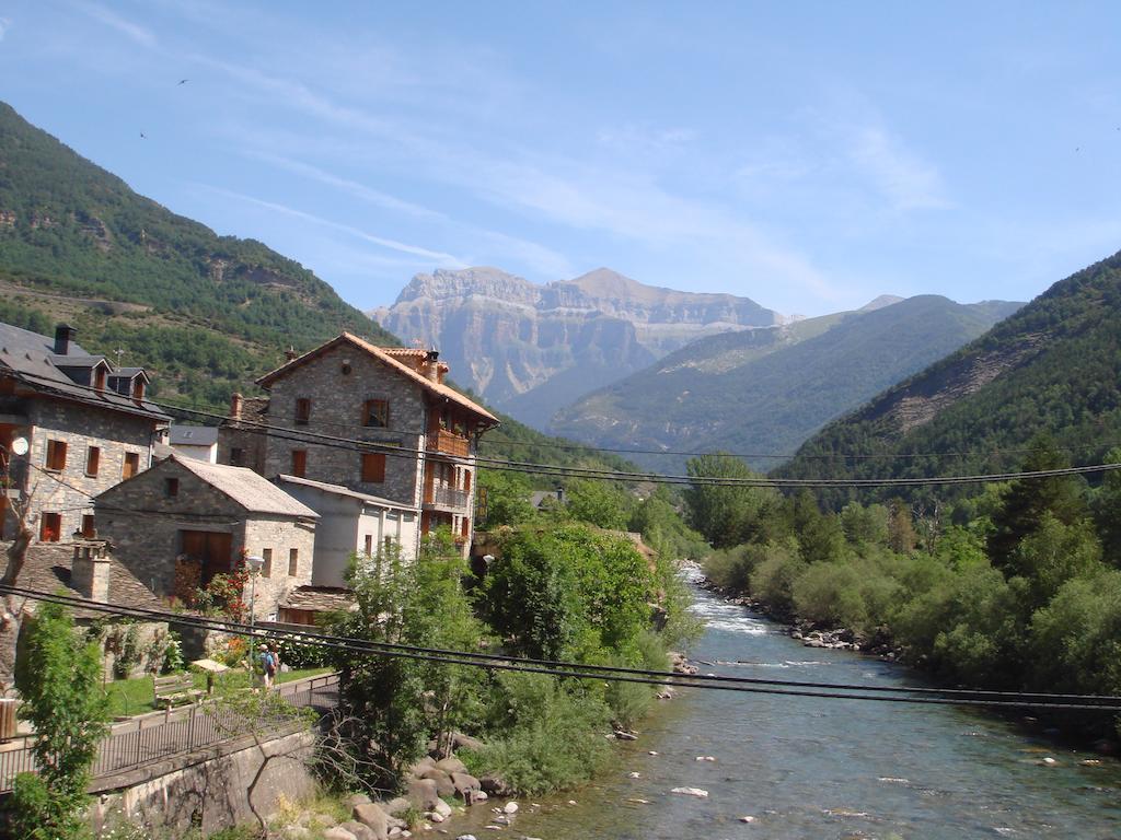 Apartamentos Valles Broto Szoba fotó