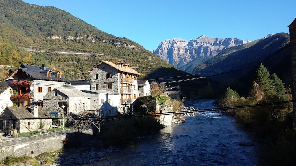 Apartamentos Valles Broto Szoba fotó